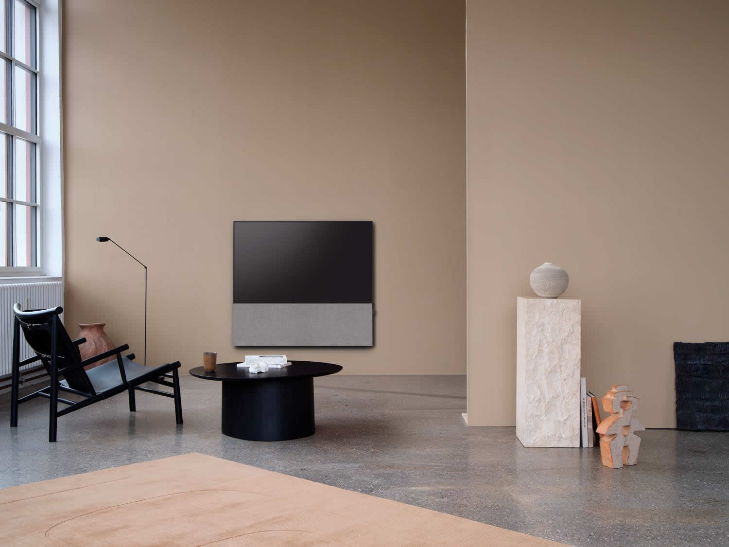 11-Canvas_55_Umber_wall